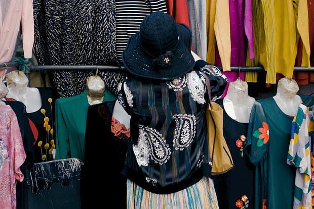 Archive editorial — look one